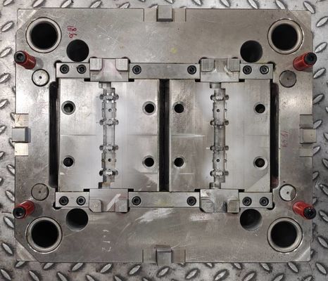 Pinpoint Gate Precision Injection Molding High Precision Plastic Parts Mold