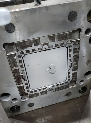 Hệ thống đúc phun chung với LKM Mold Base Grinding Machining
