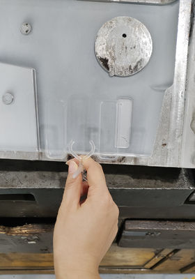 Customizable General Purpose Injection Molding System for Multi-cavity Production